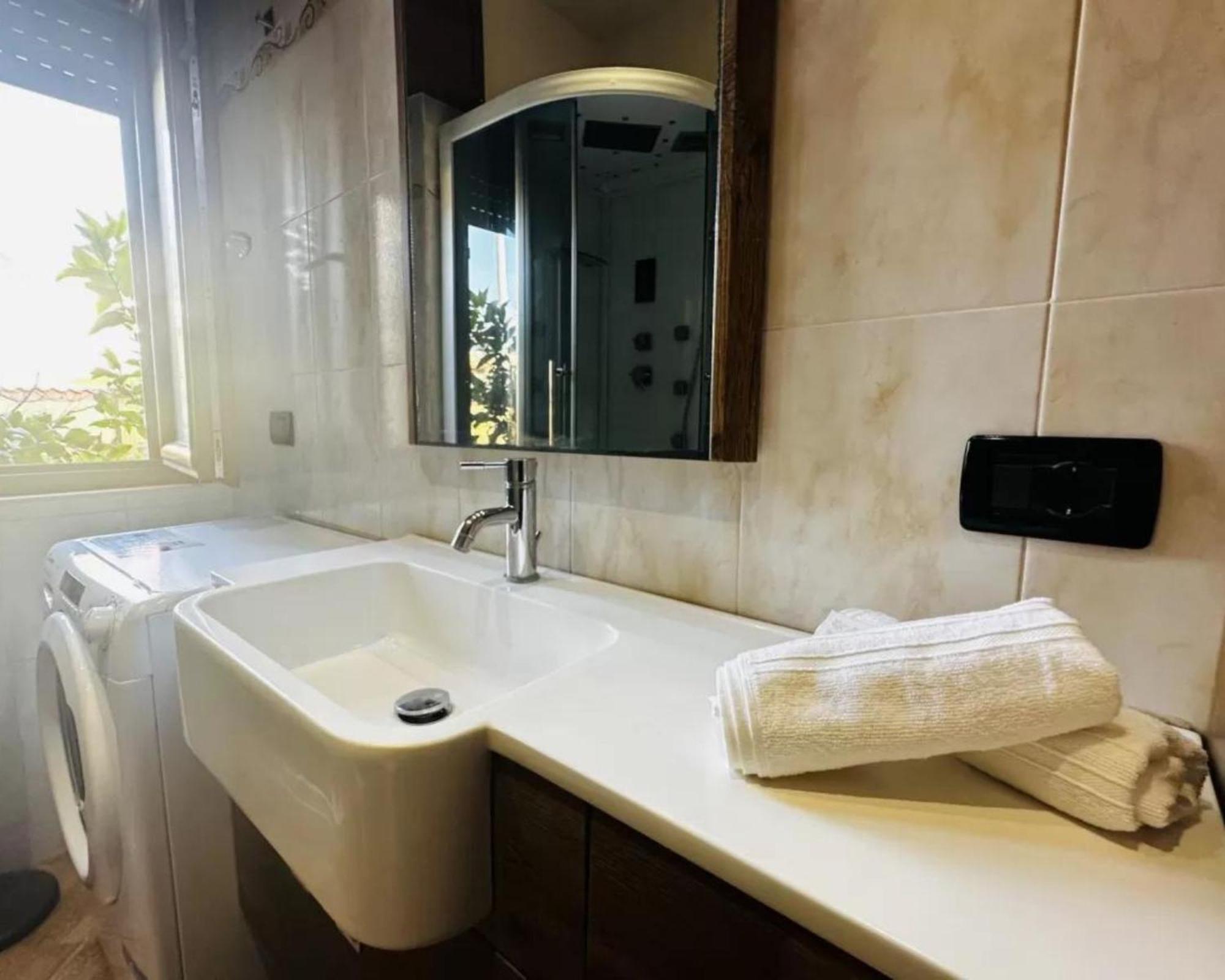 Romano House Fiumicino Ngoại thất bức ảnh